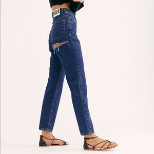 The Ragged Priest Back Slash Mom Jeans